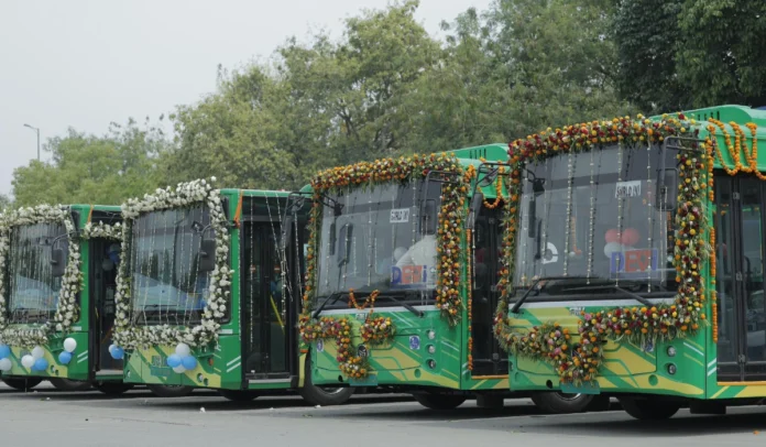 Delhi Chief Minister Launches 200 Electric Buses in Public Transport Push